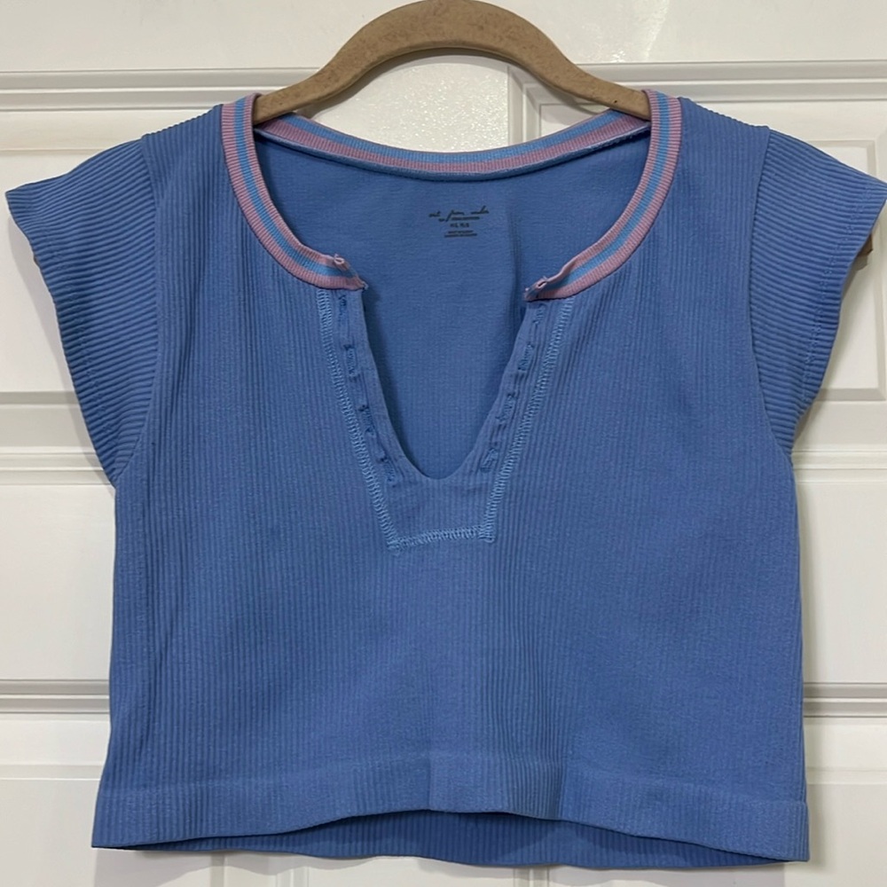 Urban Outfitters Ribbed Cropped Top